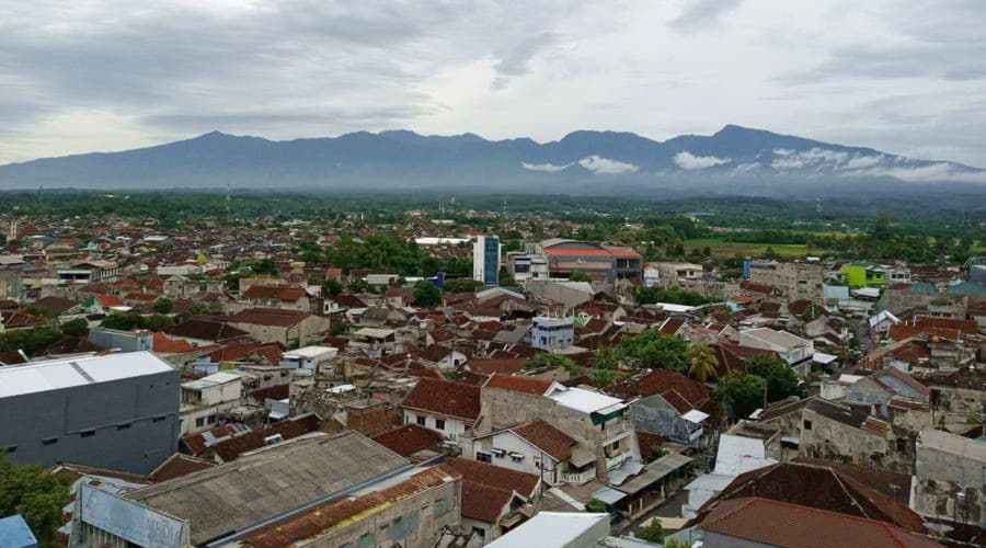 Jember İçin En Popüler Araç Seçenekleri